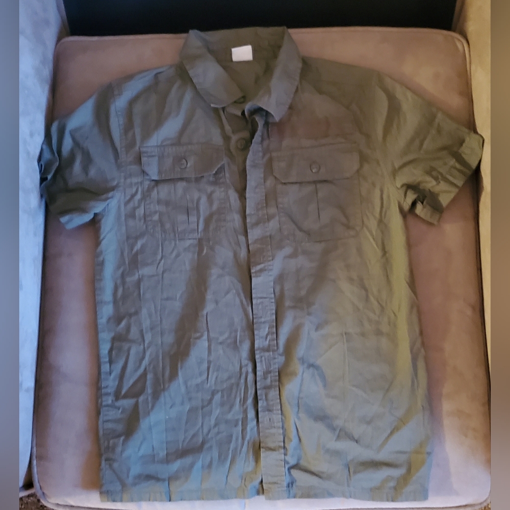Boys Dark Green Button-down, Crazy 8, Size Medium